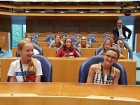 Foto bij artikel Daltonkids maken selfie met ministers